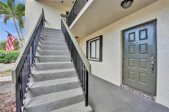 Building Photo - 3158 Coral Springs Dr