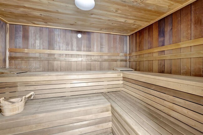 Building Photo - 4100 Galt Ocean Dr