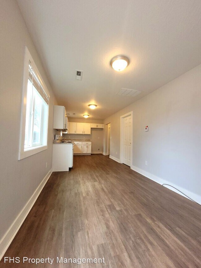 Building Photo - 3 br, 1 bath House - 3222 N Howard Unit B