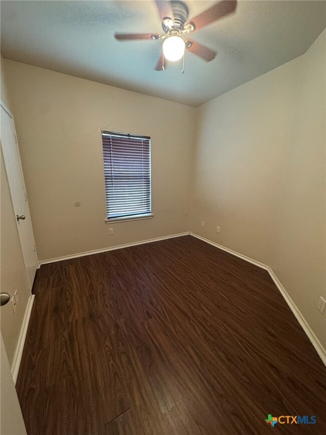 Building Photo - 248 Rosalie Dr