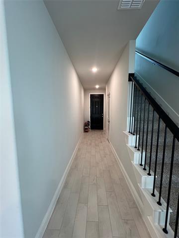 Building Photo - 724 Portina Dr