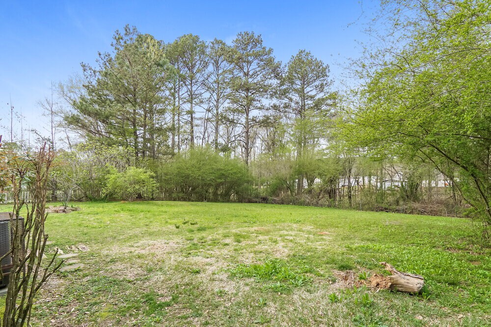 Building Photo - 3117 Parkwood Rd