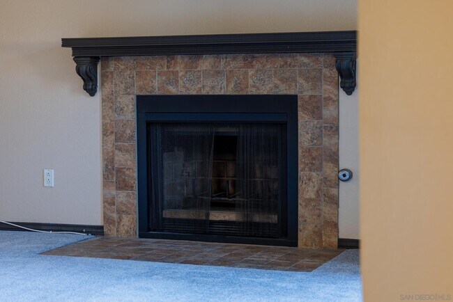 Building Photo - 9750 Mesa Springs Way
