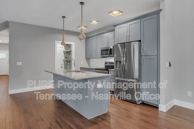 Building Photo - 3212A Lincoln Ave