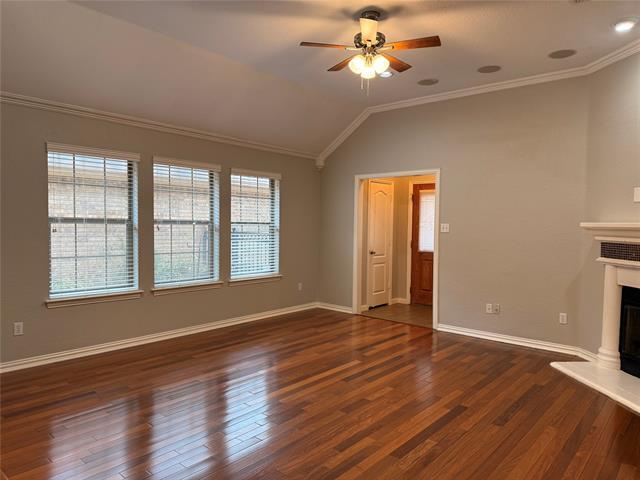 Building Photo - 9021 Racquet Club Dr