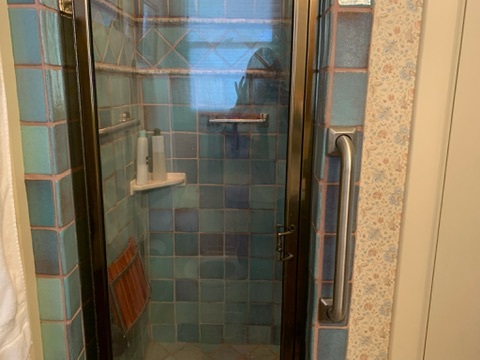 Shower in bathroom off master bedroom - 524 Paseo de la Playa