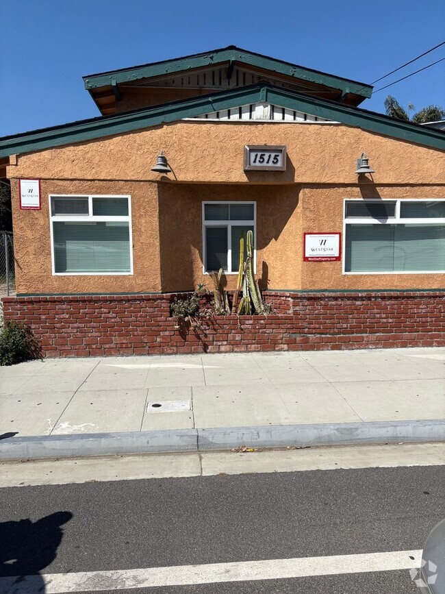 Building Photo - $2,400- ALL UTILITIES INCLUDED- BEAUTIFUL ...