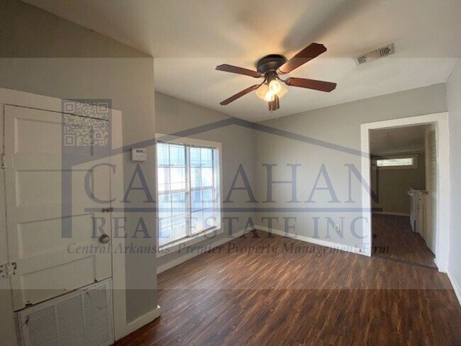 Building Photo - NLR 1 Bedroom Duplex