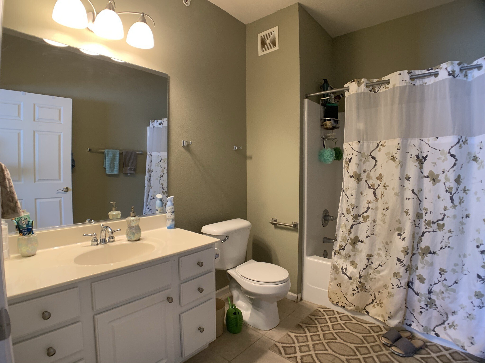 Building Photo - 6255 Beechtree Dr