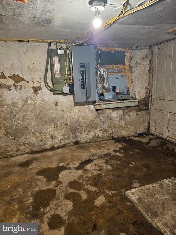 Building Photo - 300 Brenneman Rd