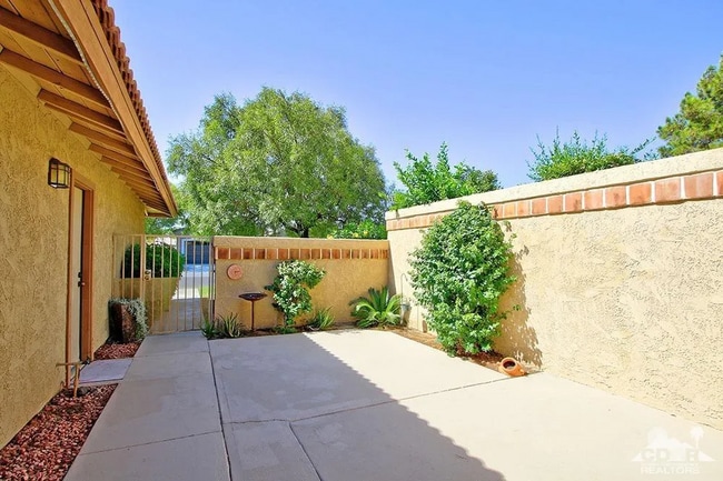 Building Photo - 82170 Cochran Dr