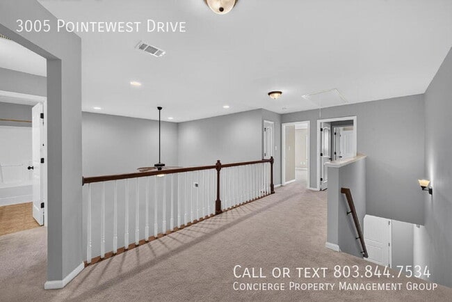 Building Photo - 3005 Pointewest Dr
