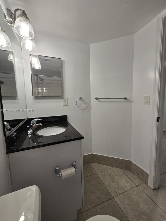 Building Photo - 8750 Royal Palm Blvd