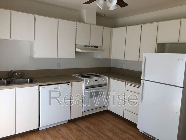 Building Photo - 13437 SE Stark St