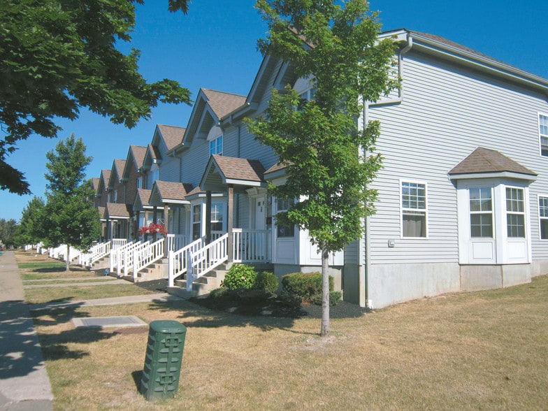 Ellicott Homes 424 Swan St Buffalo NY 14204 Apartment Finder