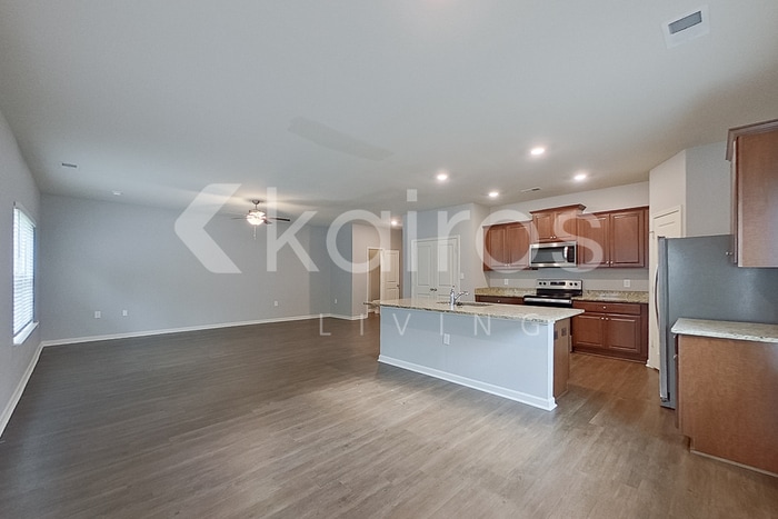 Building Photo - 1044 Pilgrim Ln