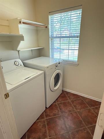 Building Photo - 2440 Deer Horn Dr