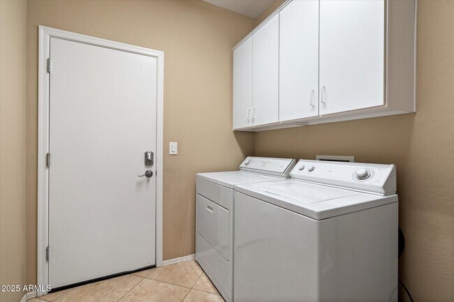 Building Photo - 41112 N Prestancia Way