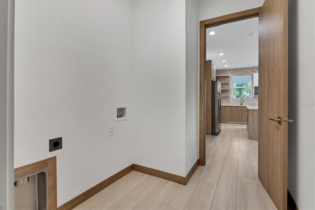 Building Photo - 299 Australian Dr