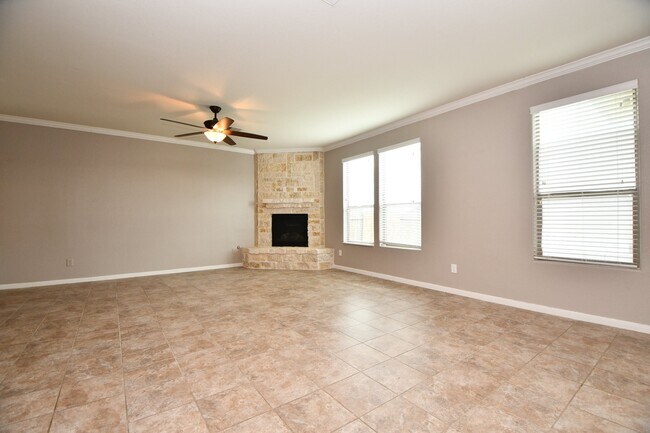 Building Photo - 20023 Linden Spruce Ln