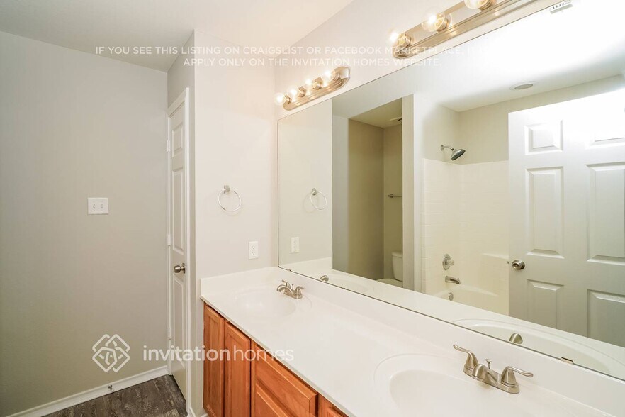 Building Photo - 109 Troy Ln