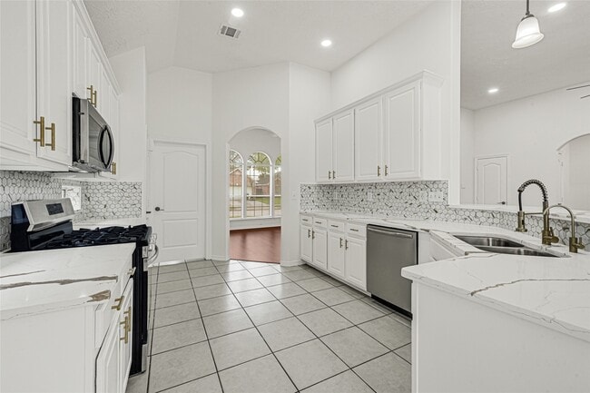 Building Photo - 22127 Nobles Crossing Dr