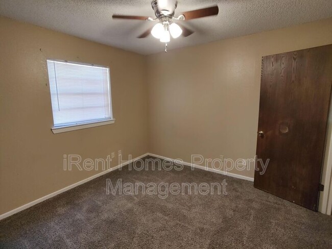 Building Photo - 3812 Wild Rye Trail