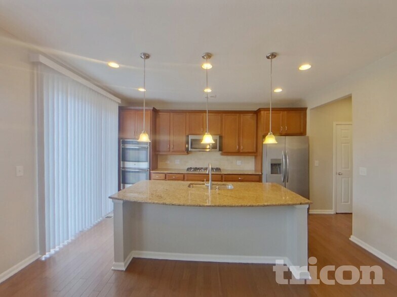 Building Photo - 1156 Raindrop Way