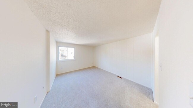 Building Photo - 7197 Cimarron Ct