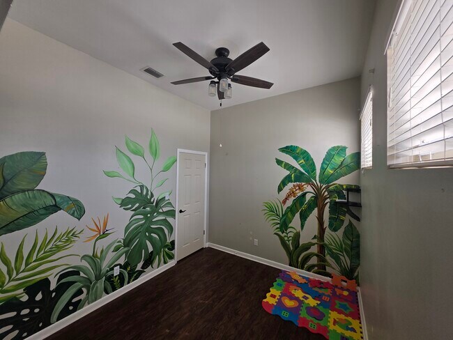 Building Photo - 40 N Eustis St