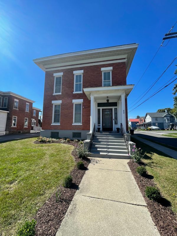 Building Photo - 52 Genesee St