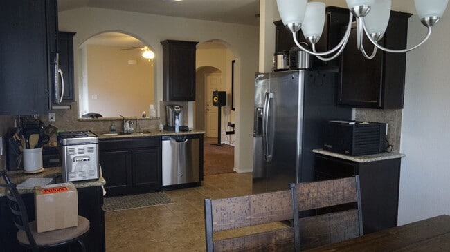 Building Photo - 6302 Cool Creek Dr