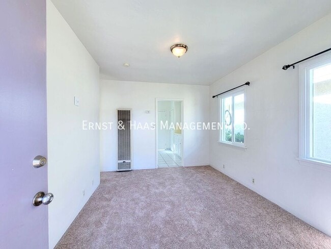 Building Photo - 3031 E 65th St
