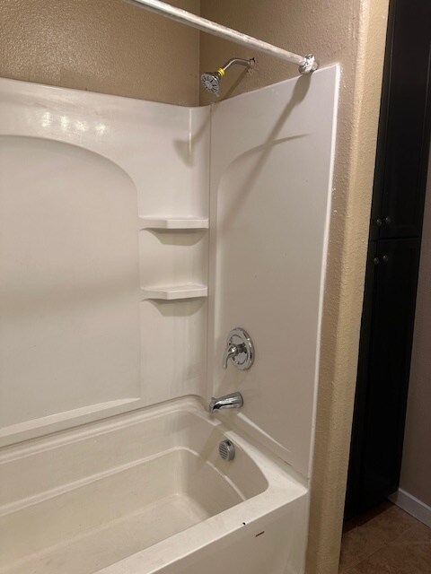 Building Photo - Modesto 3 Bedroom 2 Bathroom Home.