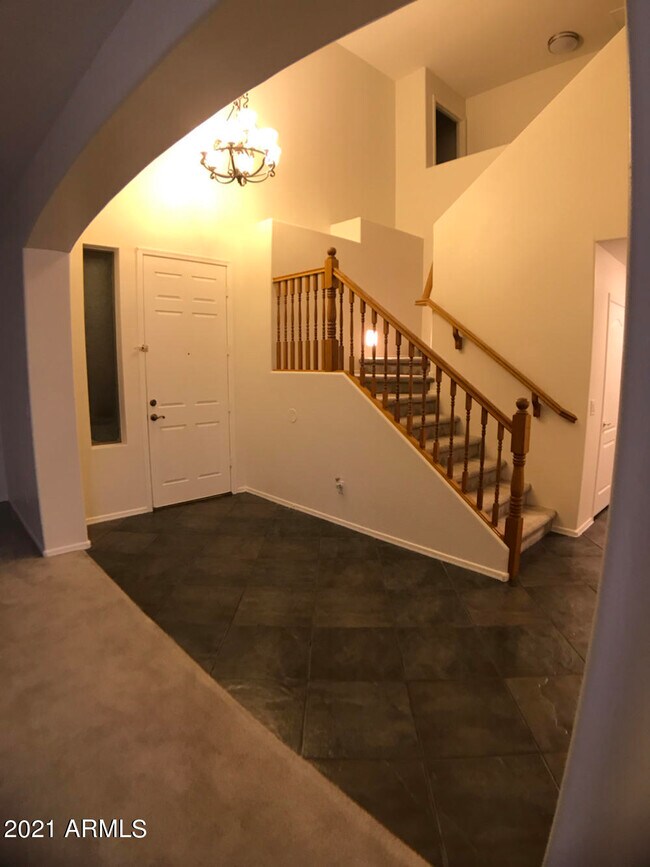 Building Photo - 17584 W Acacia Ct