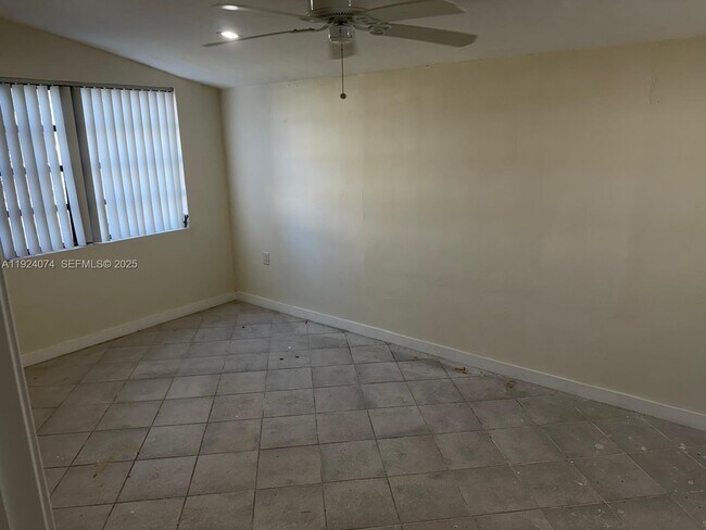 Building Photo - 19810 Holiday Rd