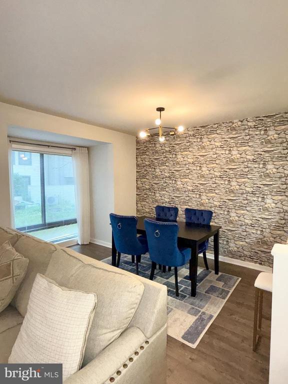 Building Photo - 18616 Pier Point Pl