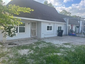 Building Photo - 12501 W Hardy Rd