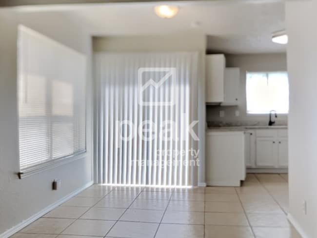 Building Photo - $1899! Beautiful 3Bed/2Bath Home ready for...