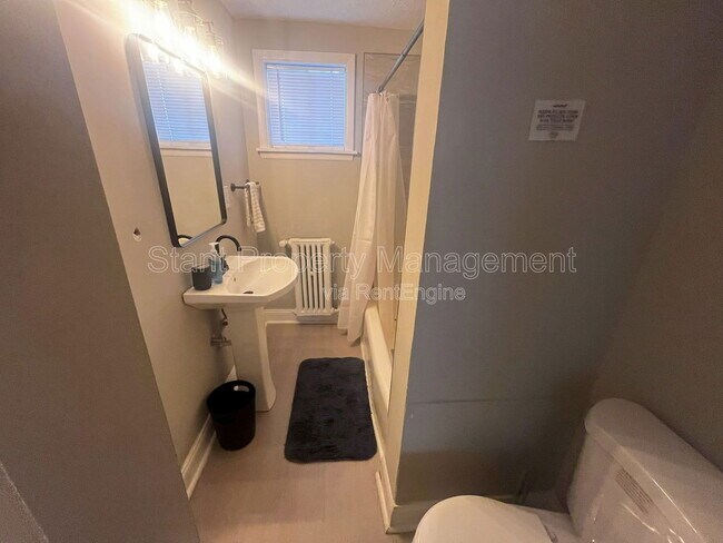 Building Photo - 61 S State St