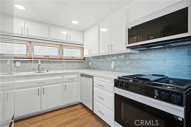 Building Photo - 2744 E 20th St