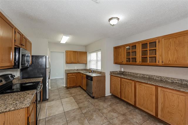 Building Photo - 3705 Huckleberry Dr