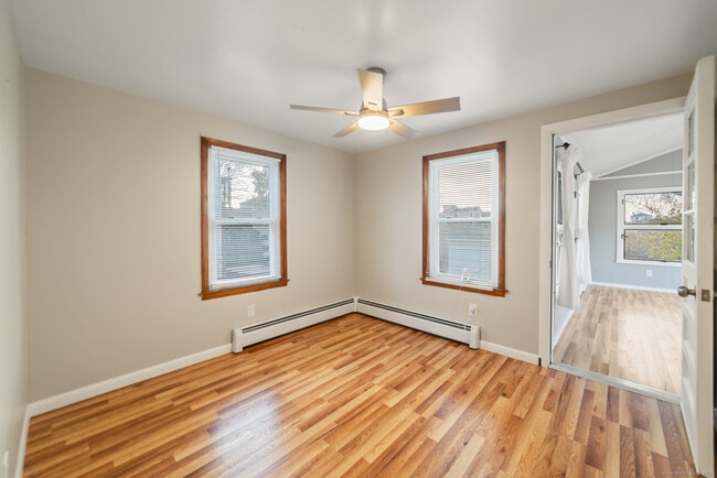 Building Photo - 46 Elaine Rd