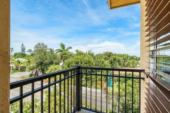 Building Photo - 811 S Federal Hwy