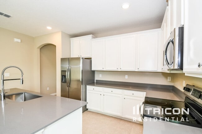 Building Photo - 10274 Pavnes Creek Dr