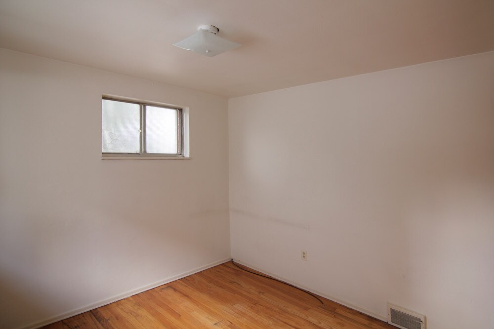 Building Photo - 421 Franklin Ave