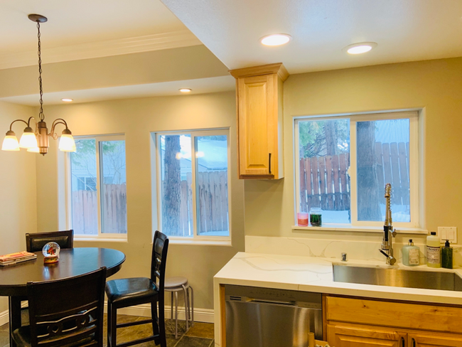 Building Photo - 31173 Summit Dr