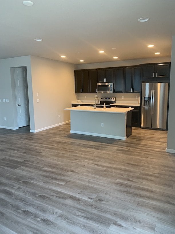 Building Photo - 50% off first month rent with 12 month Lease