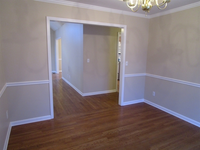 Building Photo - 2905 Runnymeade Dr