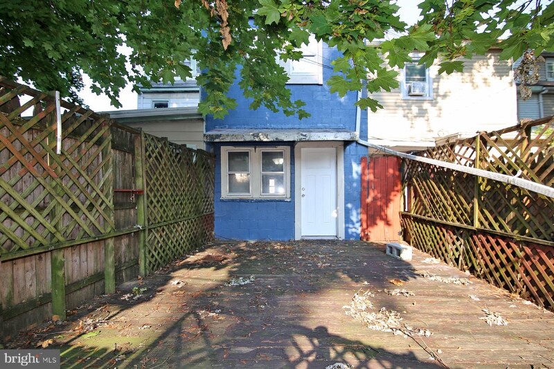 Building Photo - 418 Freeman St